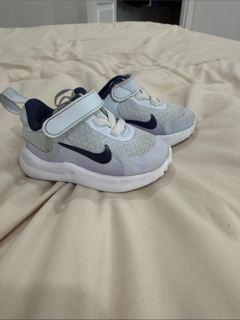 Nike Kids Gray and Navy Velcro Athletic Sneakers